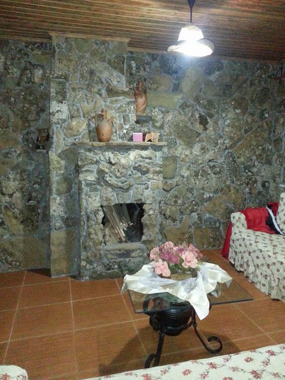 Uysallar Koy Evi İmroz Rom bilde